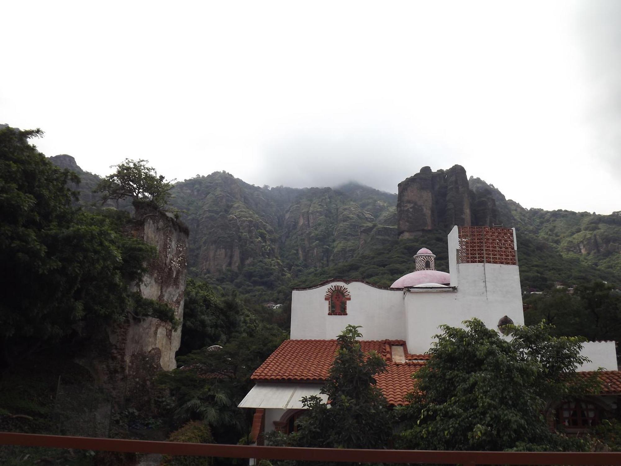 Hospedaje San Antonio Tepoztlan. Hotel Exterior photo